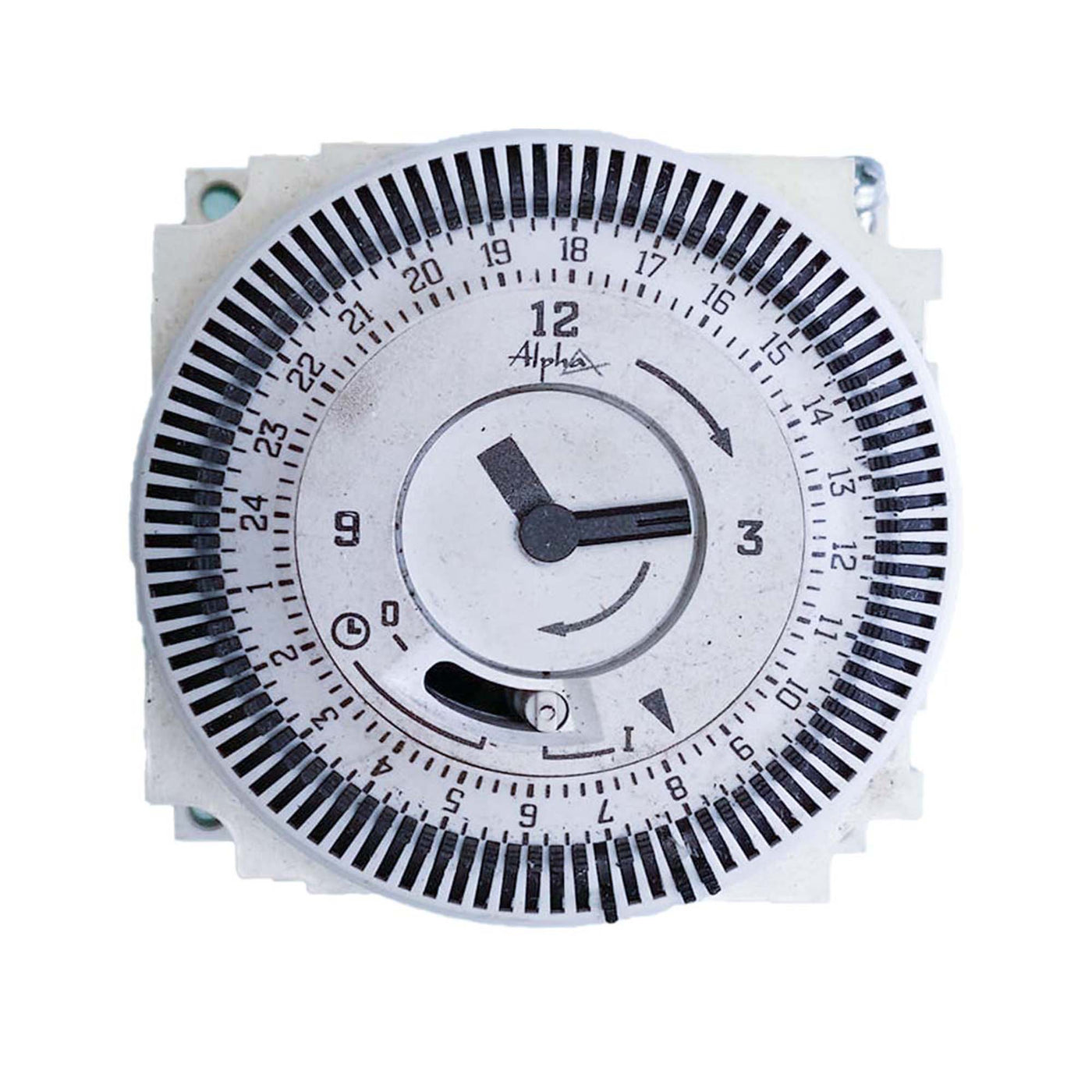 Alpha Cb25, Cb33 Mechanical Clock